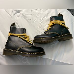 Dr. Martens 1460 Pascal